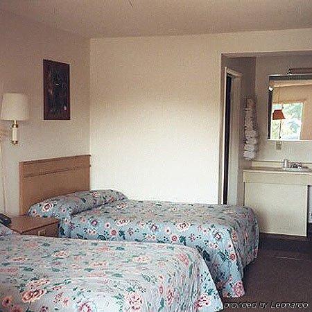 Port Lodge Motel Пуласкі Екстер'єр фото
