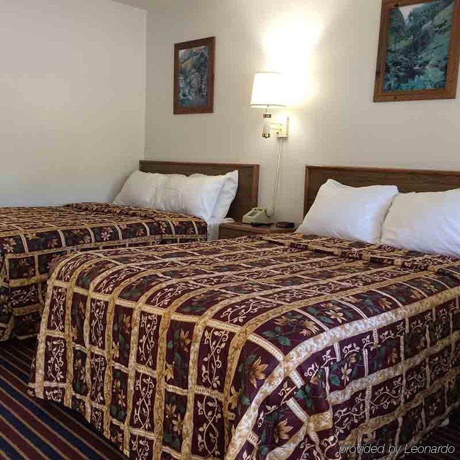 Port Lodge Motel Пуласкі Екстер'єр фото