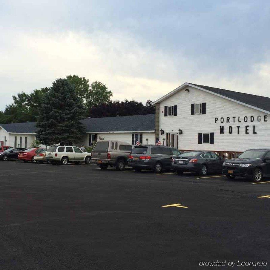 Port Lodge Motel Пуласкі Екстер'єр фото