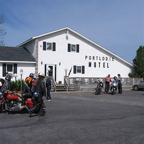 Port Lodge Motel Пуласкі Екстер'єр фото